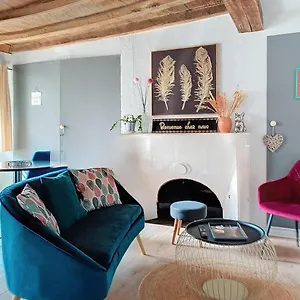 les-trois-plumes.hotels-rhonealpes.com/